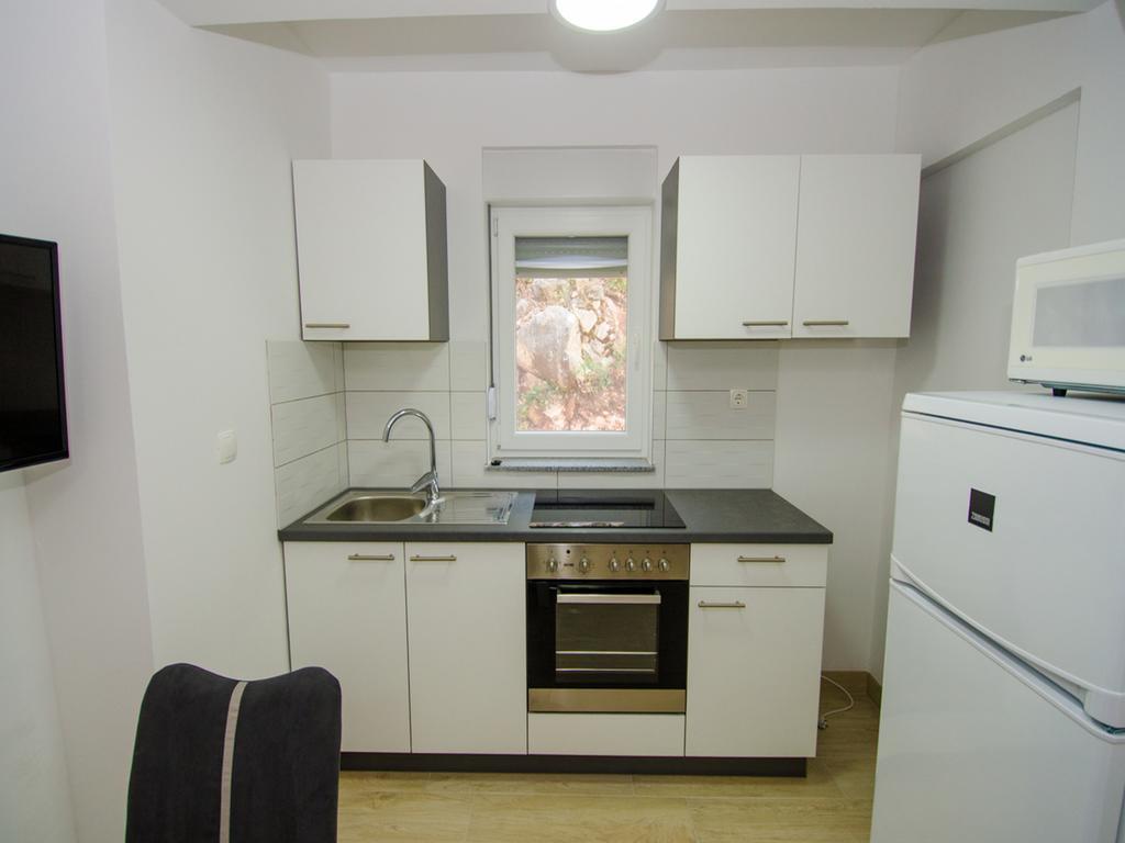Apartments Vesela Janjina Bagian luar foto