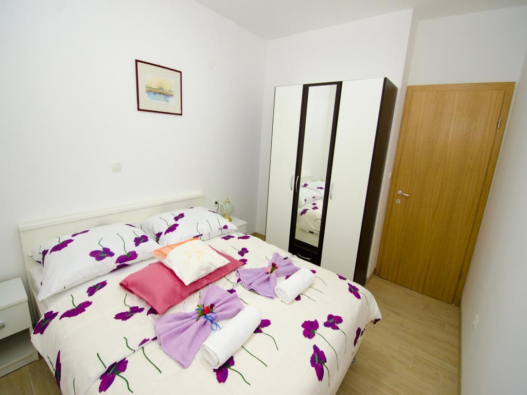 Apartments Vesela Janjina Bagian luar foto