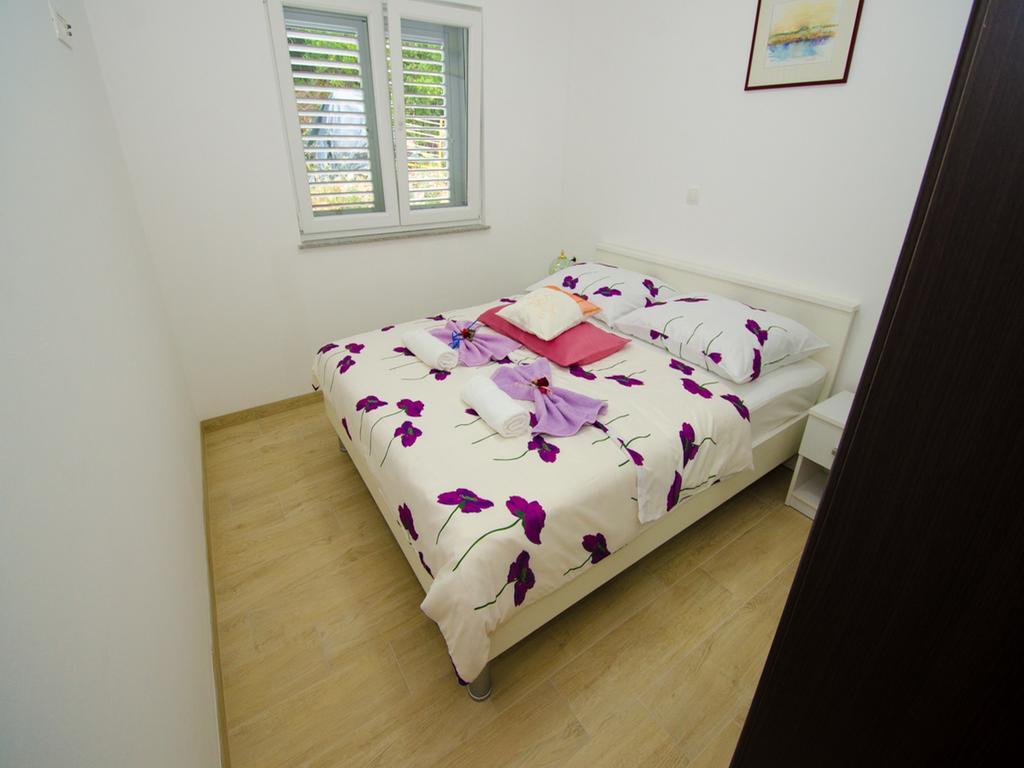 Apartments Vesela Janjina Bagian luar foto