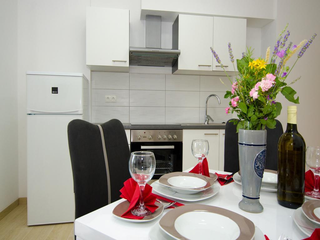 Apartments Vesela Janjina Bagian luar foto
