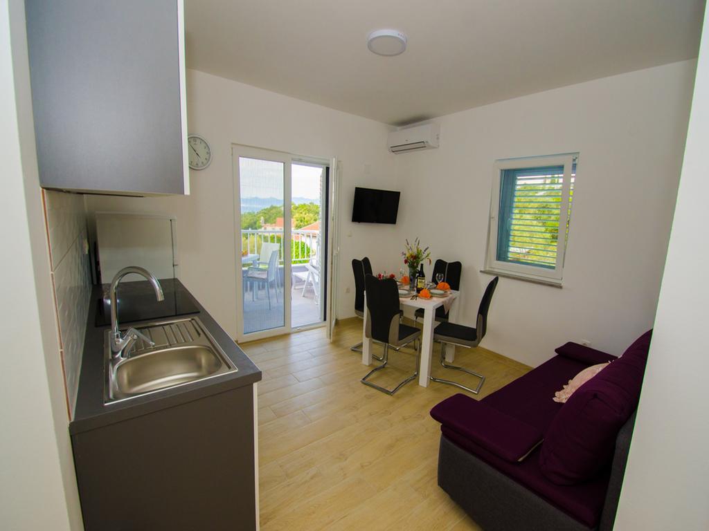 Apartments Vesela Janjina Bagian luar foto